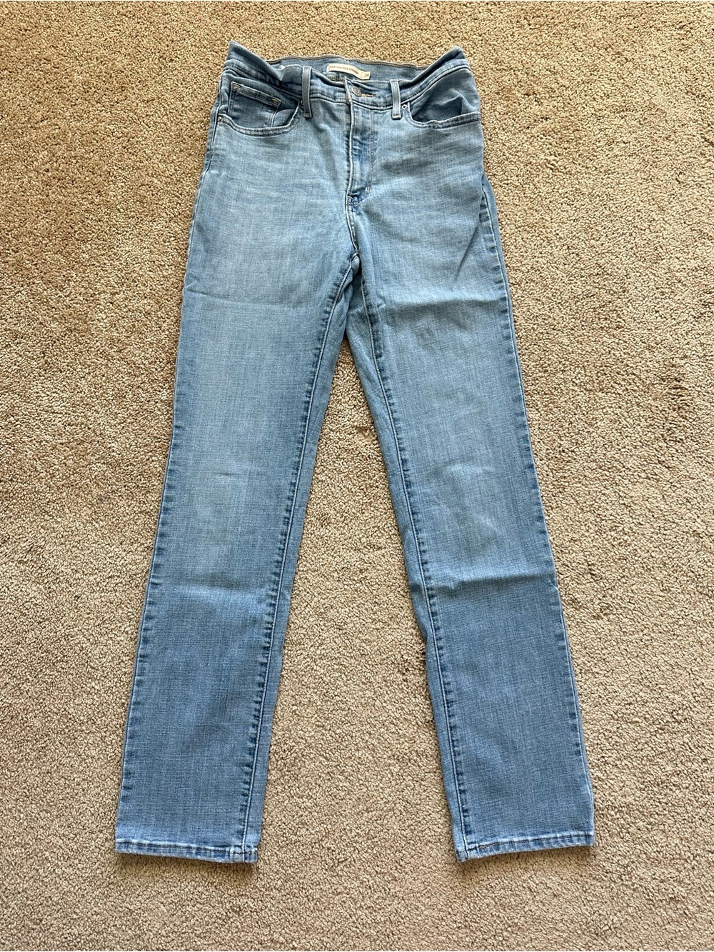 Levi's Women's 724 High Rise Straight Jeans